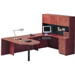 Many consider the U-shaped desk the best option as everything is within easy reach